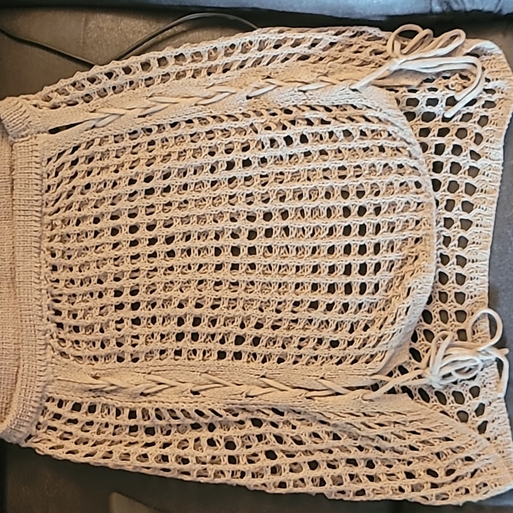 (NWOT)  EXPRESS Beige Knit Over Swimwear skirt Size Med
